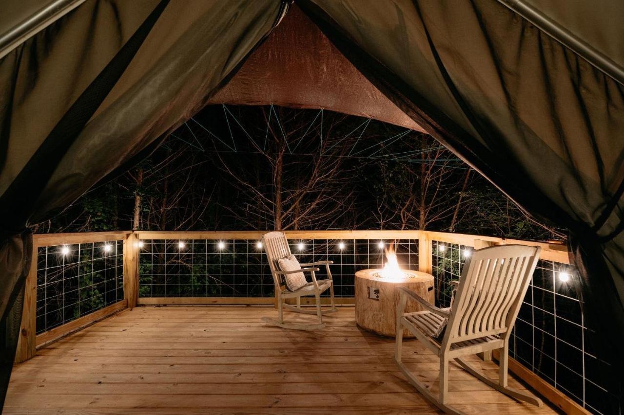 Готель Treehouse Cozy Glamping Site Бренсон Екстер'єр фото